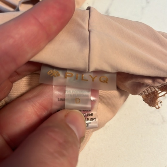 Pilyq Pink San V-Lace Bandeau top (D) and Pulyq Lace Fanned Bikini Bottom Sz L - Picture 10 of 10